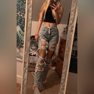 American Eagle mom jeans size 4